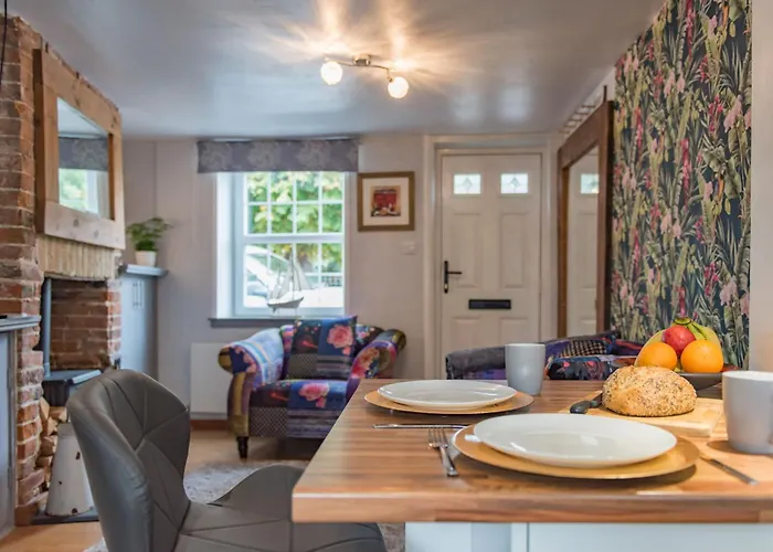 Cow And Cockle - Quirky Cottage In The Centre Of Deal